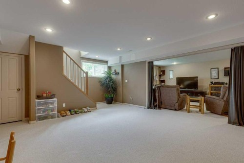 32 Duval Close, Red Deer, AB 