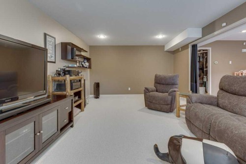 32 Duval Close, Red Deer, AB 
