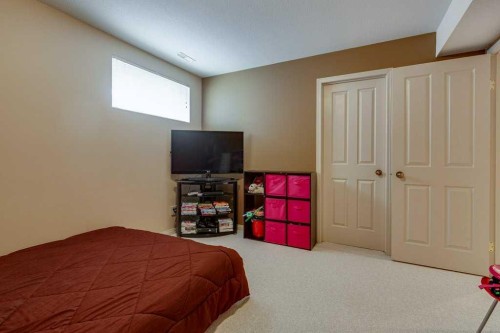 32 Duval Close, Red Deer, AB 