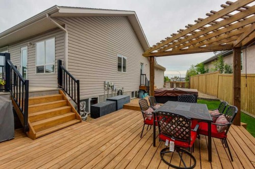32 Duval Close, Red Deer, AB 