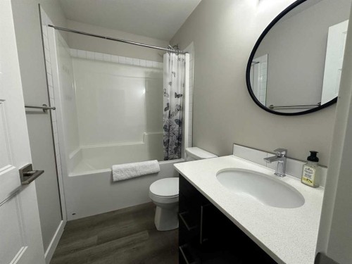 111 Golden Crescent, Red Deer, AB 