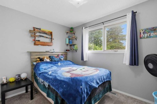 5632 48 Avenue, Lacombe, AB 