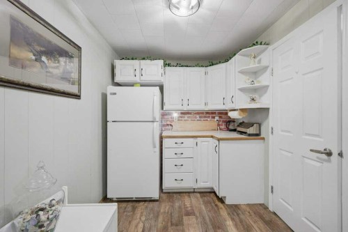 5632 48 Avenue, Lacombe, AB 