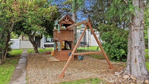 5632 48 Avenue, Lacombe, AB 