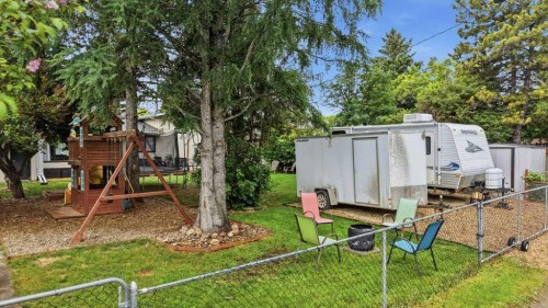 5632 48 Avenue, Lacombe, AB 