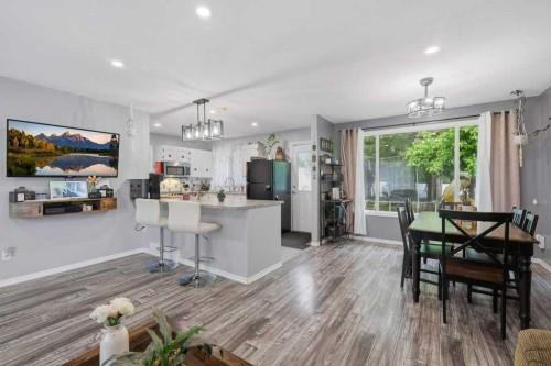 5632 48 Avenue, Lacombe, AB 
