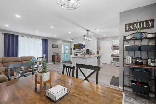 5632 48 Avenue, Lacombe, AB 