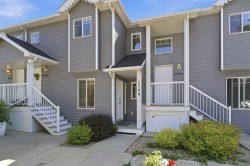 1704-5220 50A Avenue  Sylvan Lake, AB T4S 1E5