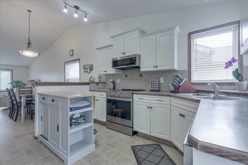 348 Lancaster Drive, Red Deer, AB 