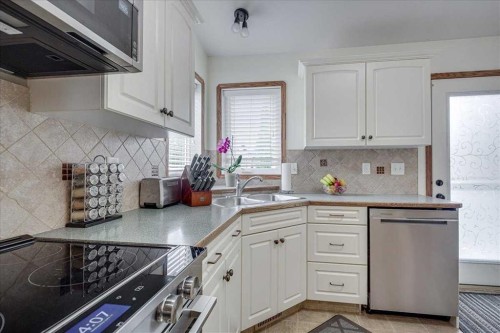 348 Lancaster Drive, Red Deer, AB 