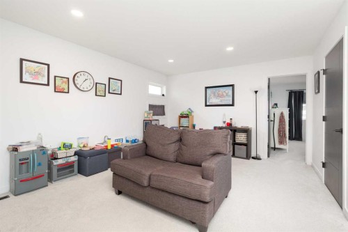 1219 Pacific Circle West, Lethbridge, AB 