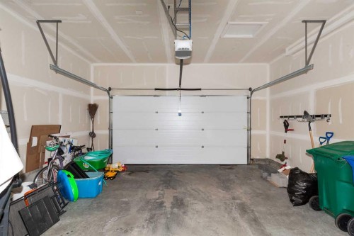 1219 Pacific Circle West, Lethbridge, AB 