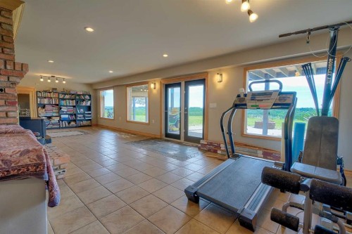 37311 Range Road 283, Rural Red Deer County, AB - Indoor