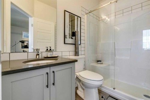 228 Layton Link Se, Airdrie, AB 