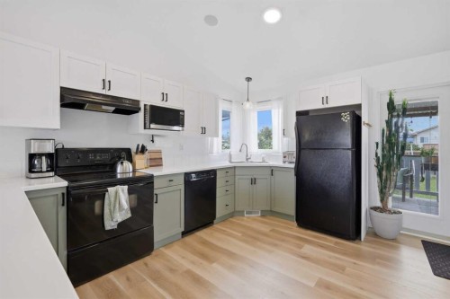 4929 Westbrooke Road, Blackfalds, AB 