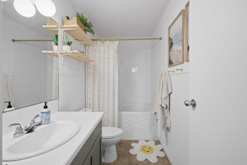 4929 Westbrooke Road, Blackfalds, AB 