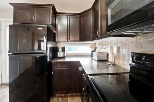 364 Kingston Drive, Red Deer, AB 