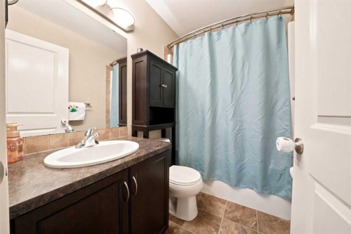 364 Kingston Drive, Red Deer, AB 