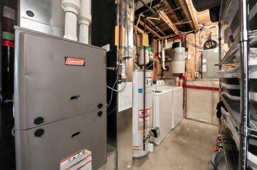 364 Kingston Drive, Red Deer, AB 