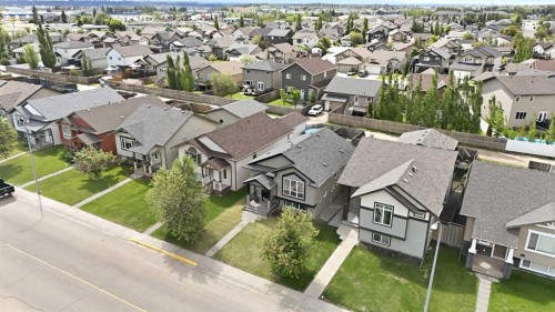 364 Kingston Drive, Red Deer, AB 