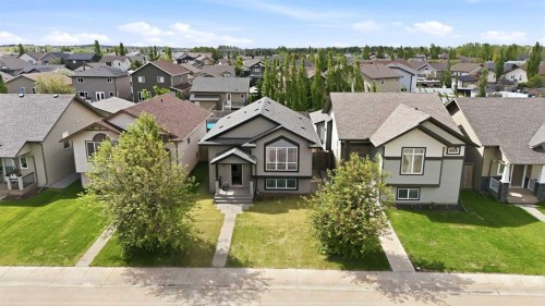 364 Kingston Drive, Red Deer, AB 