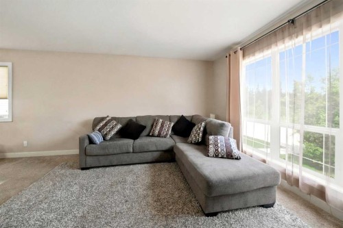 364 Kingston Drive, Red Deer, AB 