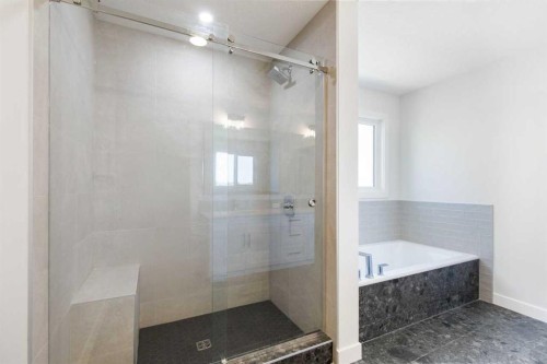 199 Bridgeport Circle, Chestermere, AB - Indoor Photo Showing Bathroom