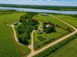 20203 460 Township Rural Camrose County, AB T4V 5E7