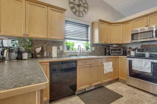 39 Isaacson Crescent, Red Deer, AB 
