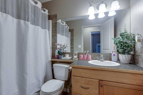 39 Isaacson Crescent, Red Deer, AB 