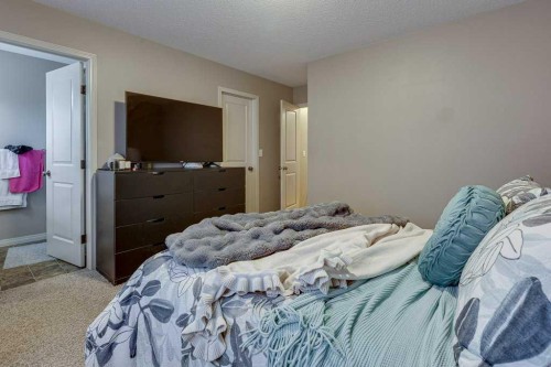 39 Isaacson Crescent, Red Deer, AB 