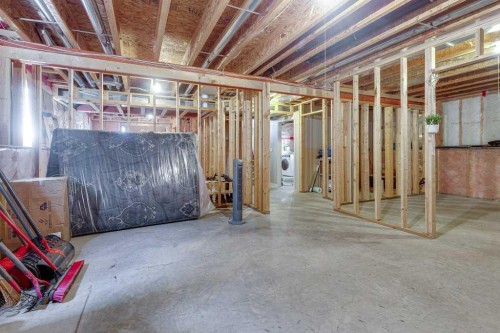 39 Isaacson Crescent, Red Deer, AB 