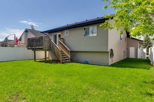 39 Isaacson Crescent, Red Deer, AB 