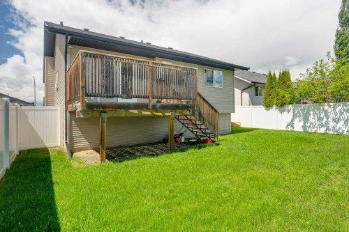 39 Isaacson Crescent, Red Deer, AB 