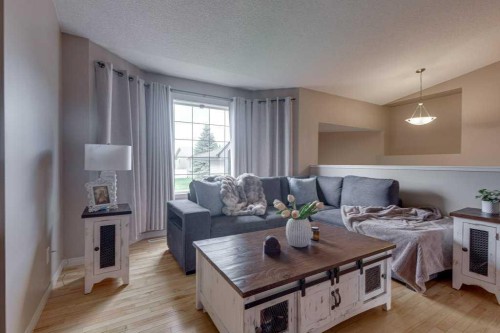 39 Isaacson Crescent, Red Deer, AB 