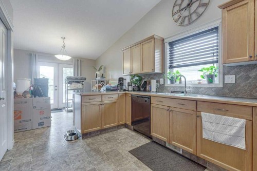 39 Isaacson Crescent, Red Deer, AB 