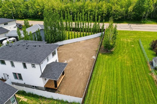 14 Napoleon Meadows Way, Innisfail, AB - Outdoor