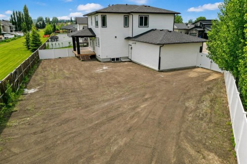 14 Napoleon Meadows Way, Innisfail, AB - Outdoor