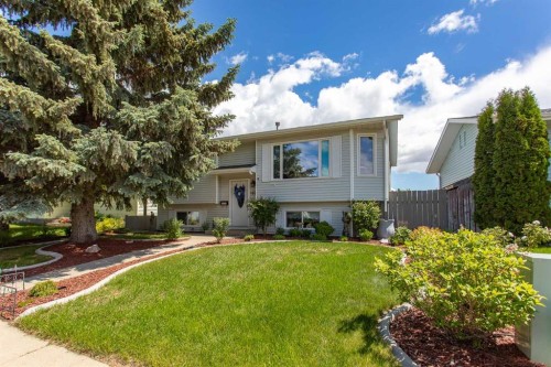 153 Westview Crescent  Blackfalds, AB T0M 0J0