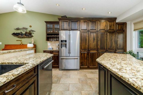 70 Douglas Avenue, Red Deer, AB 