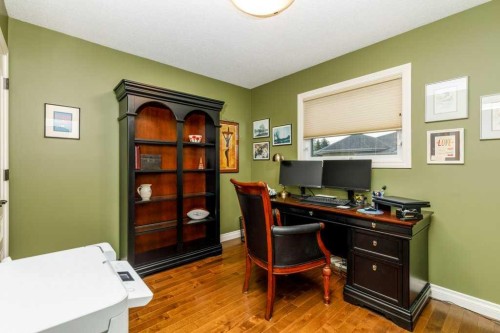 70 Douglas Avenue, Red Deer, AB 