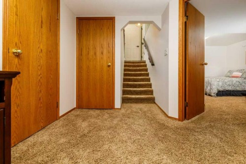 70 Douglas Avenue, Red Deer, AB 