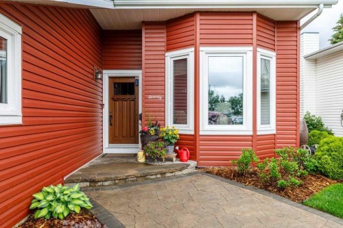 70 Douglas Avenue, Red Deer, AB 
