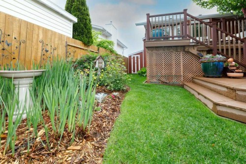 70 Douglas Avenue, Red Deer, AB 