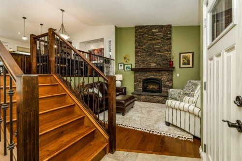 70 Douglas Avenue, Red Deer, AB 