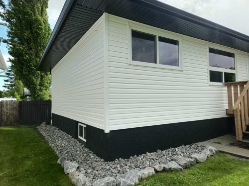 2133 21 Avenue, Bowden, AB 