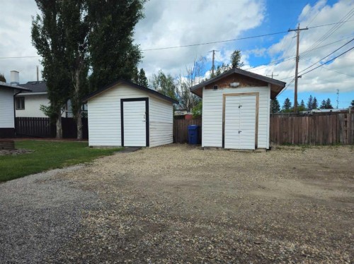 2133 21 Avenue, Bowden, AB 