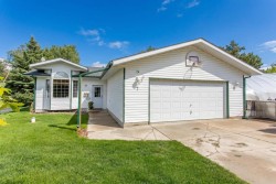 25, 41124 Range Road 282 Rural Lacombe County, AB T4L 2N3
