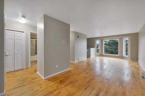 132 Kirkland Close, Red Deer, AB 