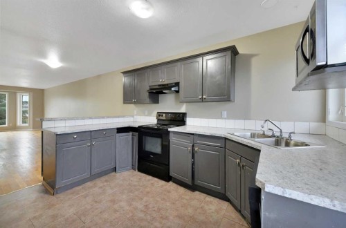 132 Kirkland Close, Red Deer, AB 